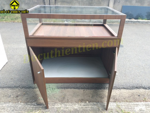 Tủ Kính Trưng Bày