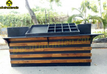 Quầy Bar Đen Vàng
