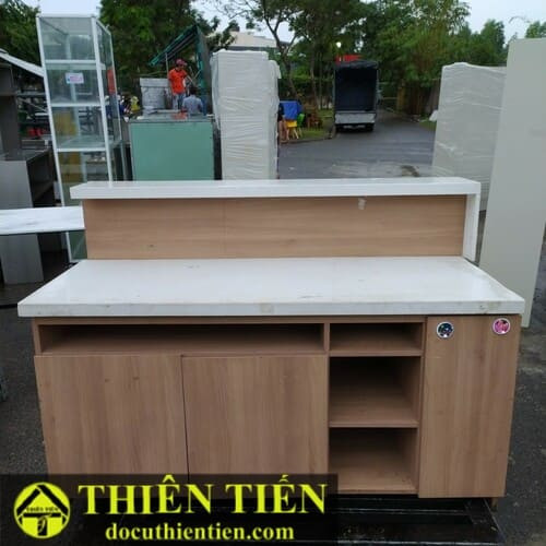 Quầy Lễ Tân Kem