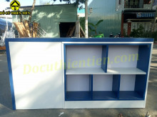 Quầy Bar Xanh Trắng