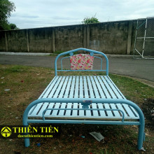 Giường Sắt Xanh 140Cm X 200Cm