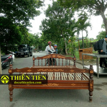 Giường Gỗ Xưa Tự Nhiên
