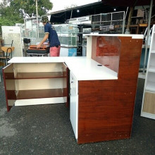 Quầy Gỗ Công Nghiệp