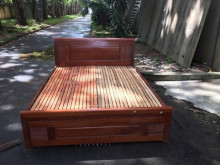 Giường Gỗ Xoan 1M6