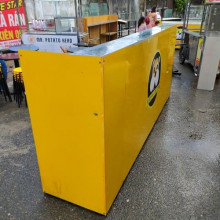 Quầy Mặt Đá Vàng