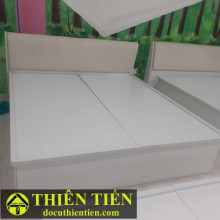 Giường Trắng Chưa Sử Dụng