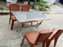 Bàn Inox Ghế Nhựa Mới 90%