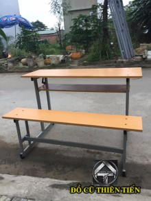 Bàn Học Mặt Gỗ Chân Sắt
