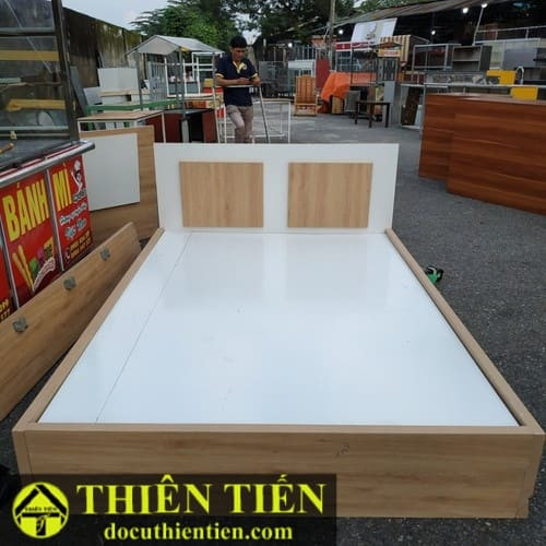 Giường Trắng Thiết Kế